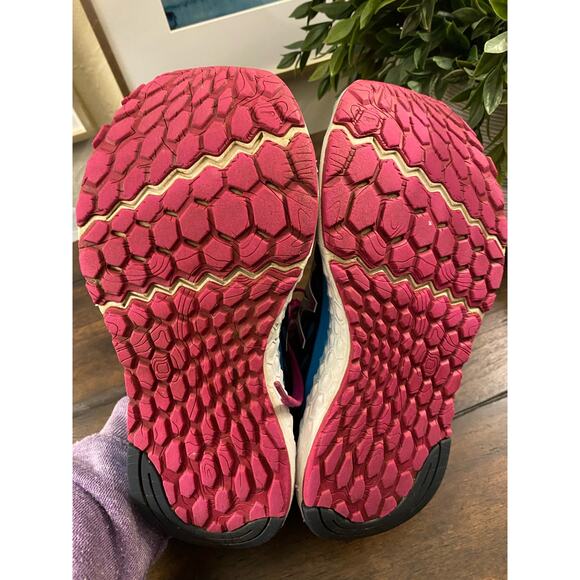 New Balance Fresh Foam‎ Womens 
Running Walking Shoes Athletic Black Pink Size 7 - Picture 4 of 6